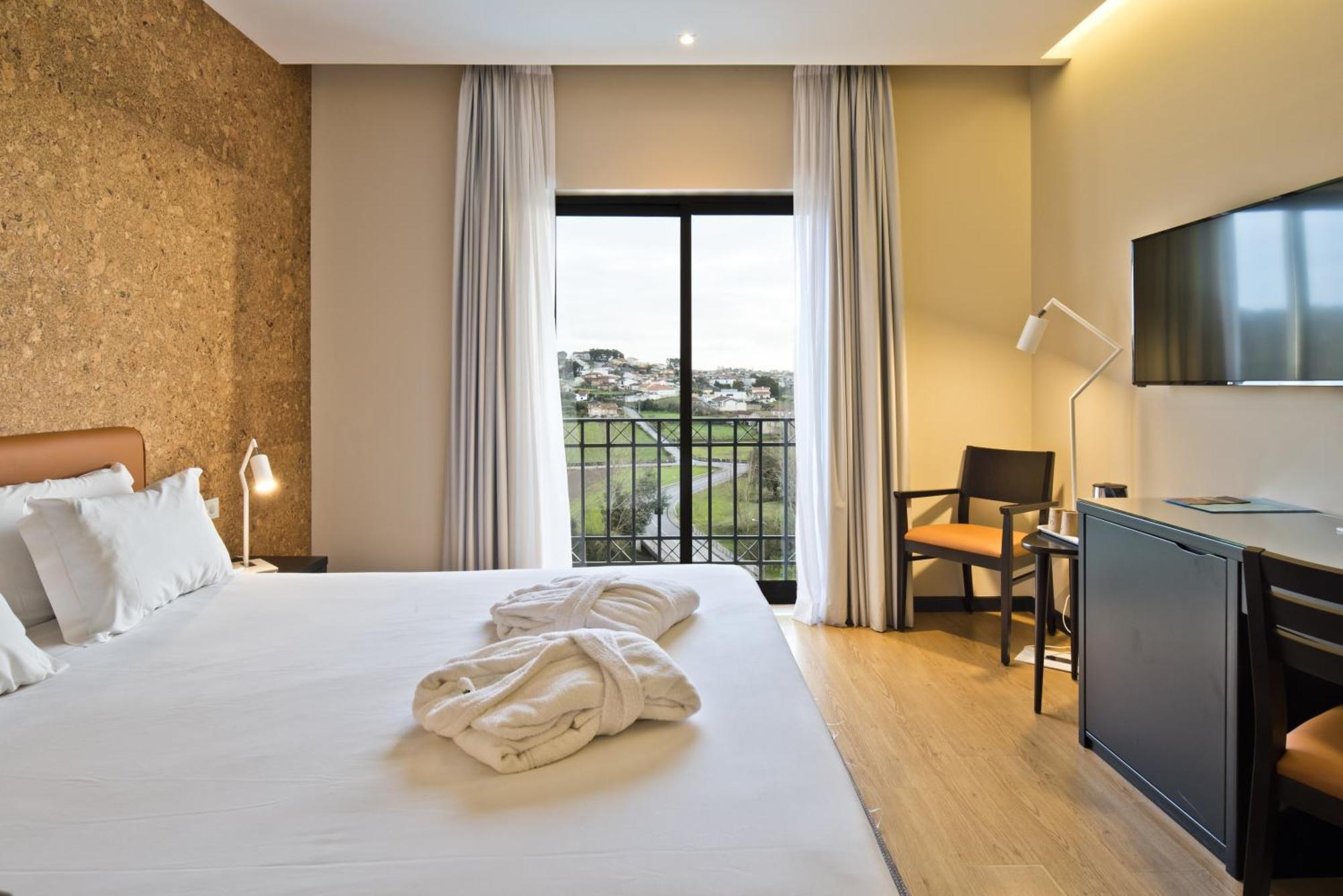 Lam Hotel Estarreja Eksteriør bilde